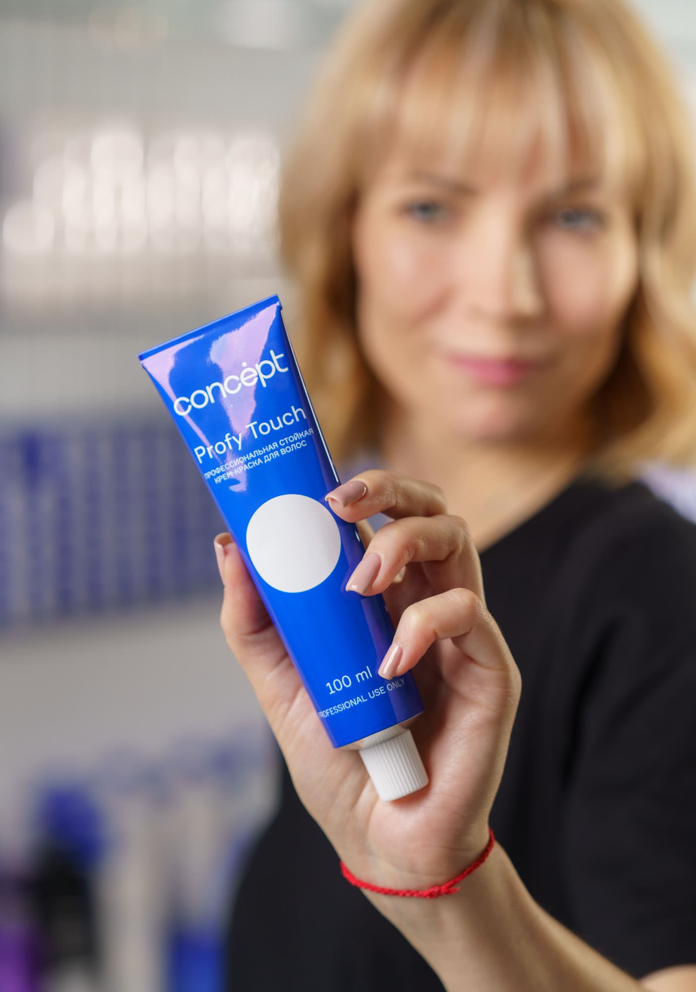 Почему вам подойдет только профессиональная краска для седых волос?